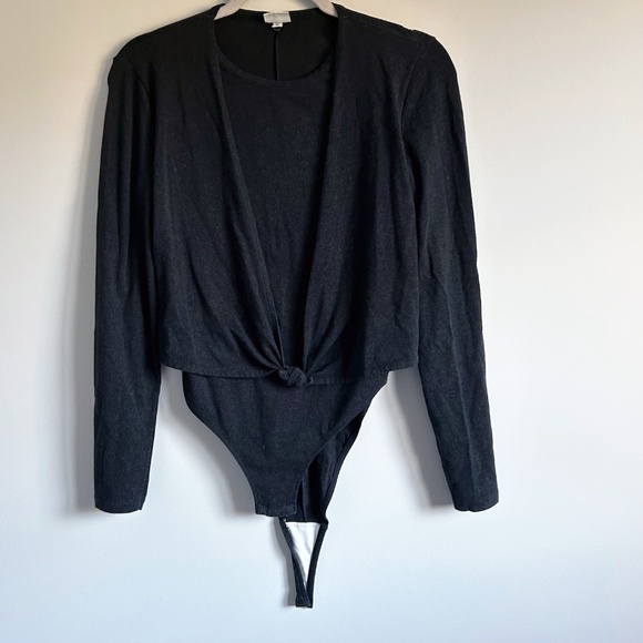 Long Sleeve Bodysuit with twist front detail United Colors of Benneton - Picture 8 of 8